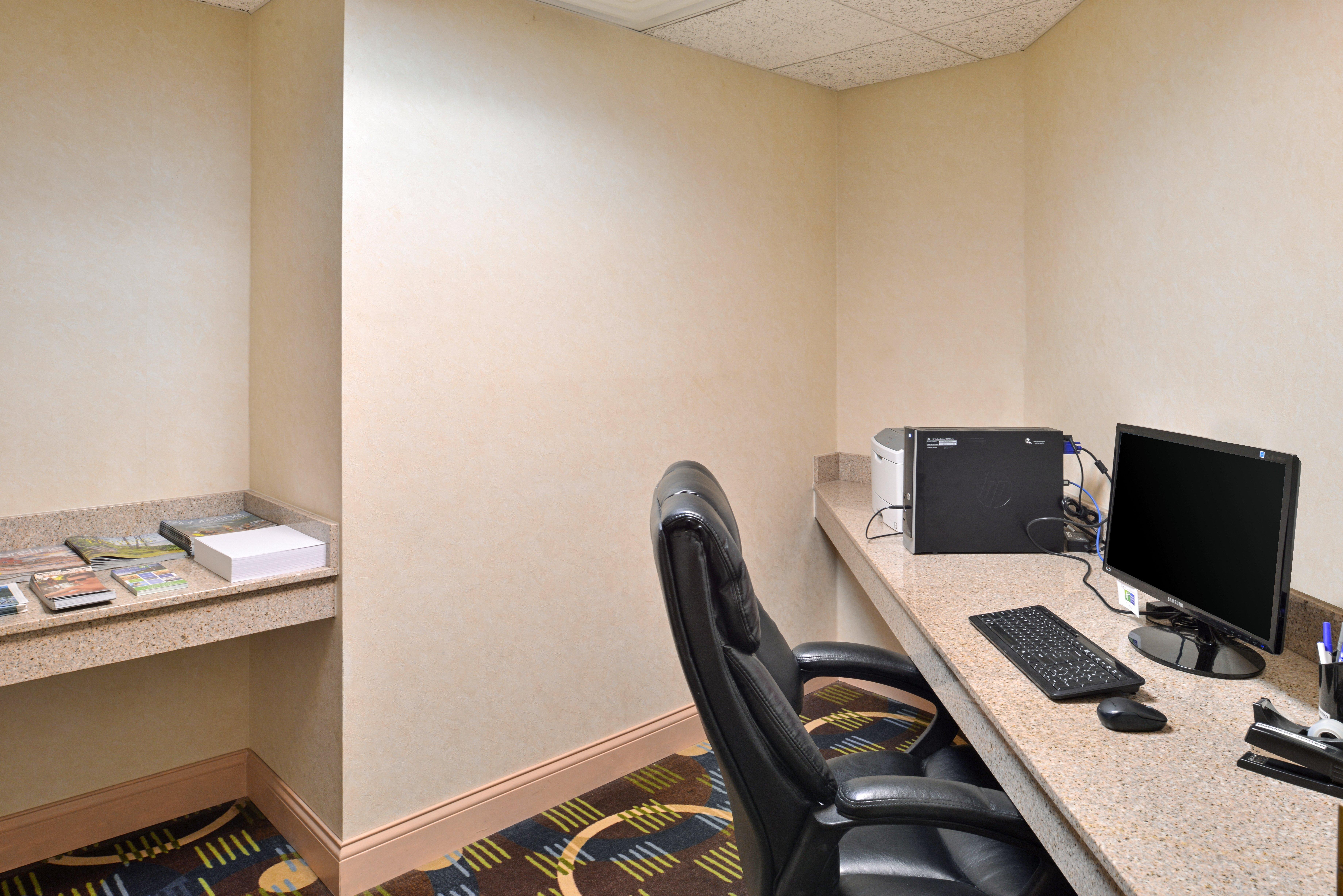 Holiday Inn Express Hotel & Suites-Saint Joseph By Ihg Exterior foto