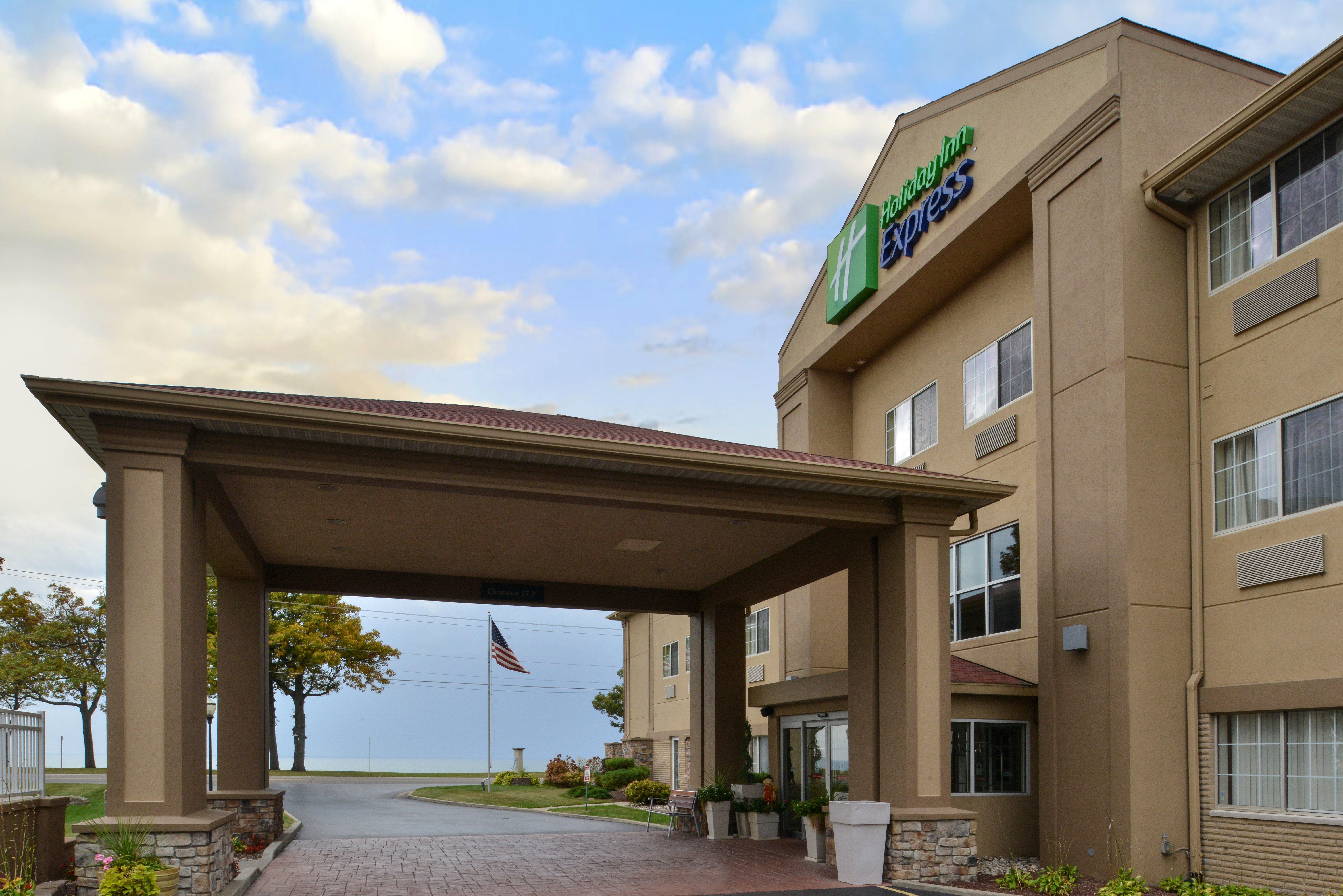 Holiday Inn Express Hotel & Suites-Saint Joseph By Ihg Exterior foto