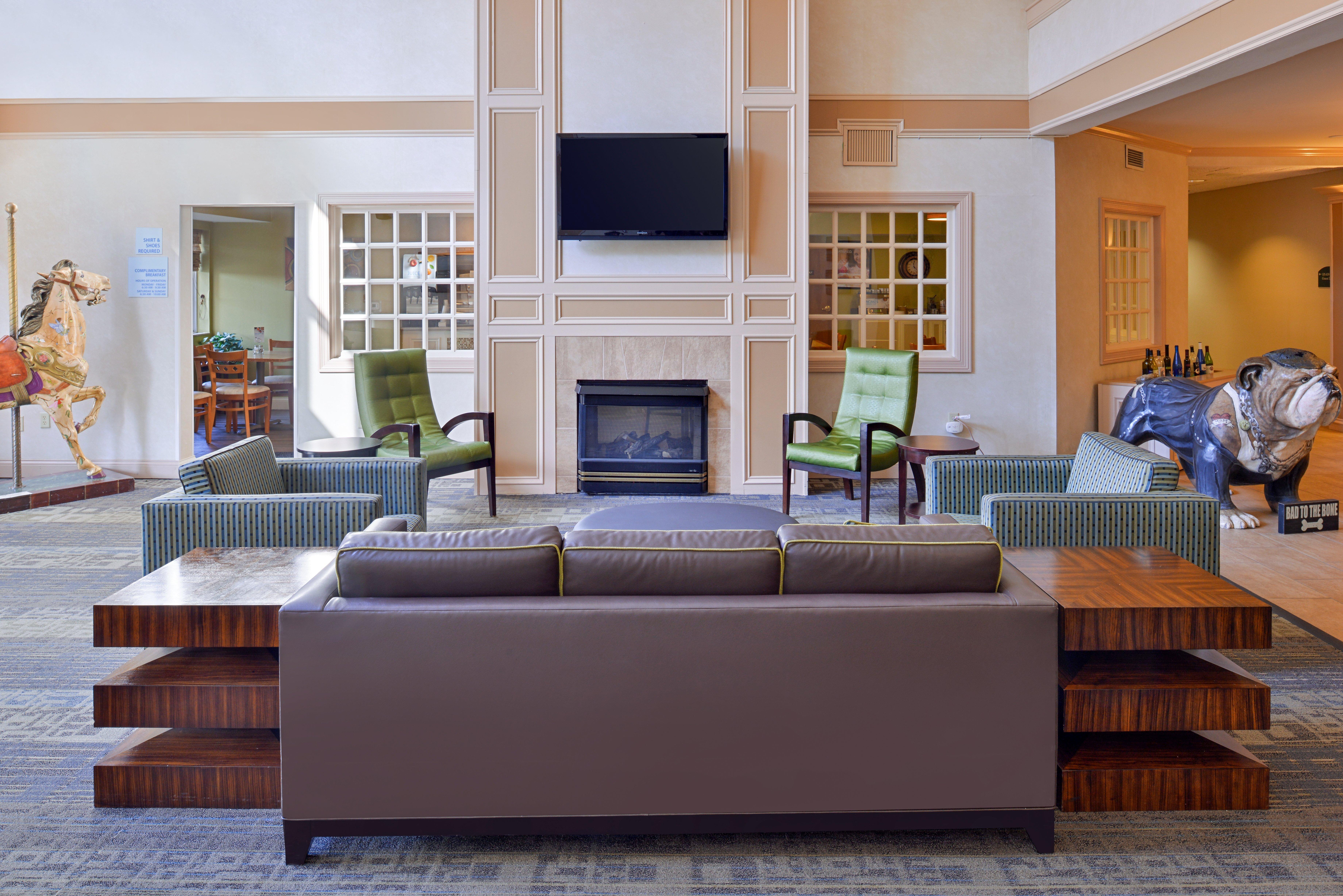 Holiday Inn Express Hotel & Suites-Saint Joseph By Ihg Exterior foto